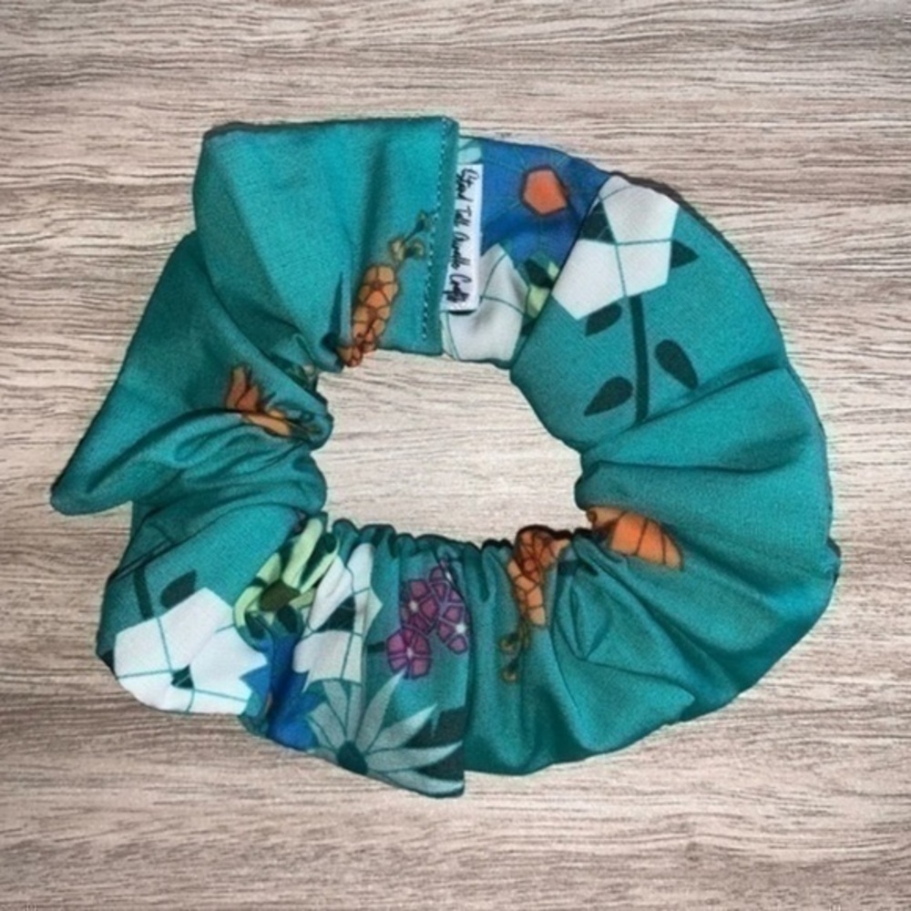 $7ea or 3/$15 Teal floral hair scrunchie new